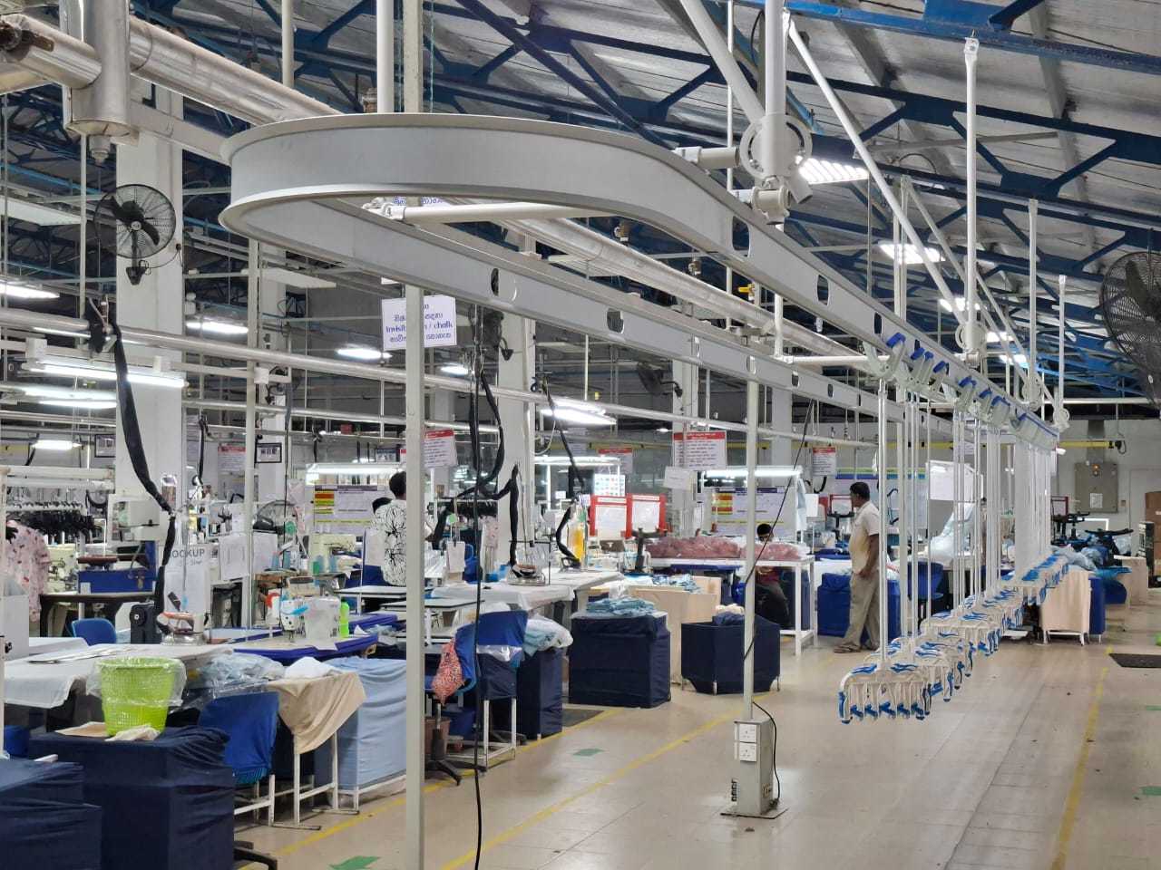 أحدث مدونات الشركة حول Hanging conveyor  system is  installation in progress